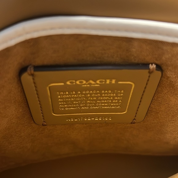 🎉HP🎉 COACH Parker Small Shoulder Bag - Picture 10 of 17